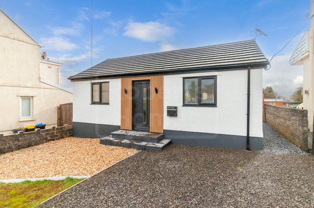 Additional image 16 of 2 bed detached bungalow to rentCwtch Y, Coetir, 9 Woodland Road, Ystradowen, Swansea SA9