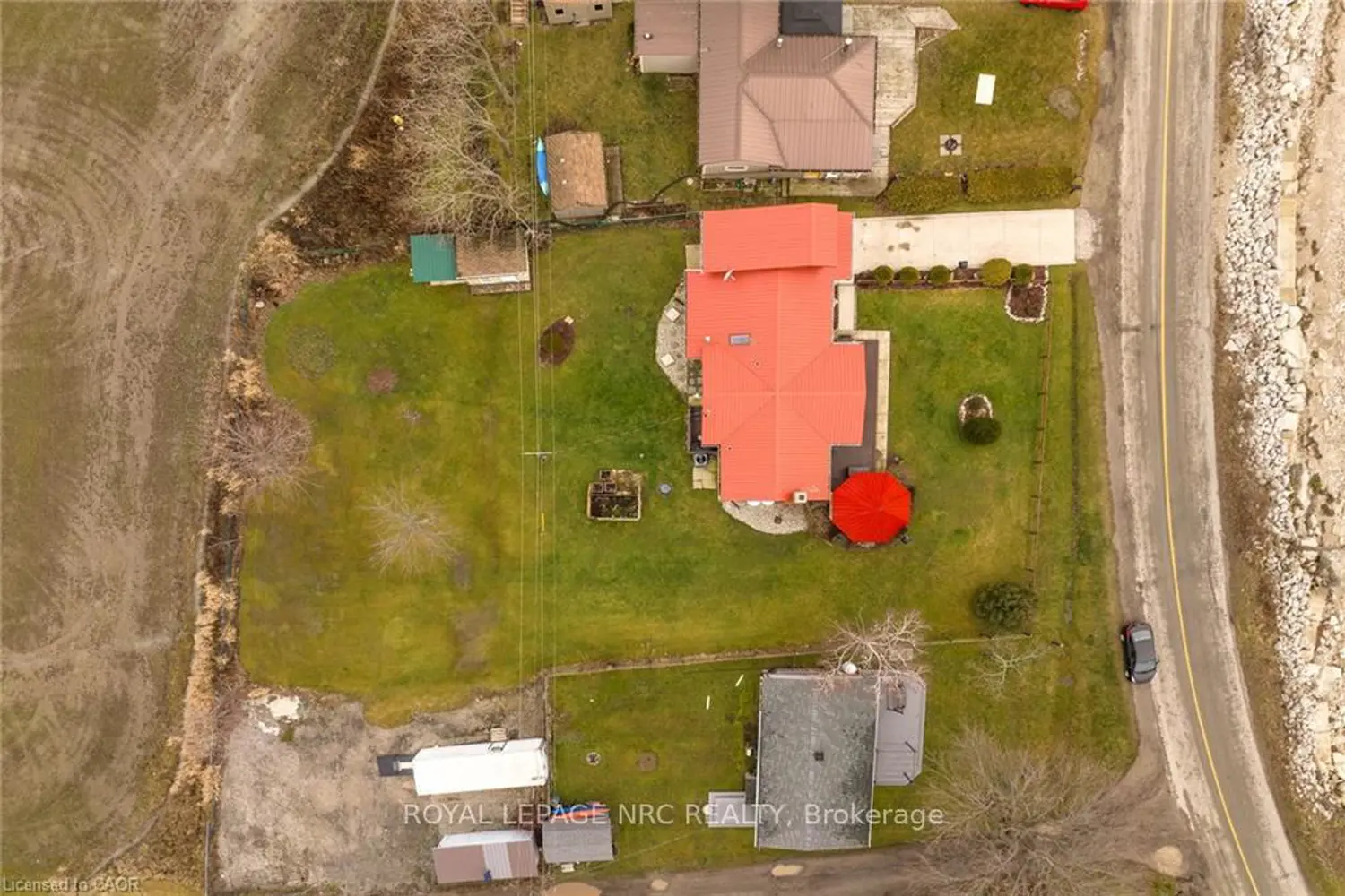 Additional image 16 of 817 Lakeshore Road