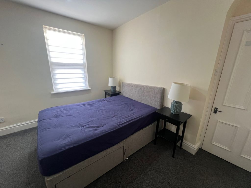 Additional image 7 of 2 bed flat to rentPollux Gate, Lytham St. Annes, Lancashire FY8