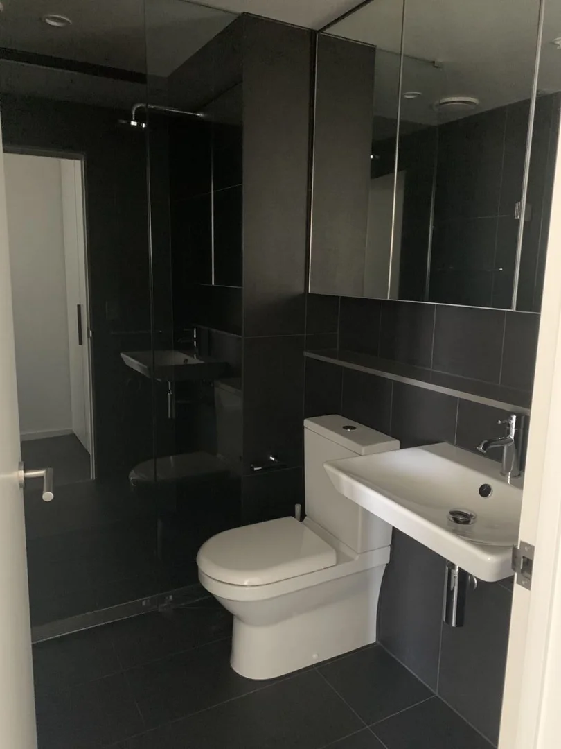 Additional image 13 of 1305E/888 Collins Street, Docklands VIC 3008