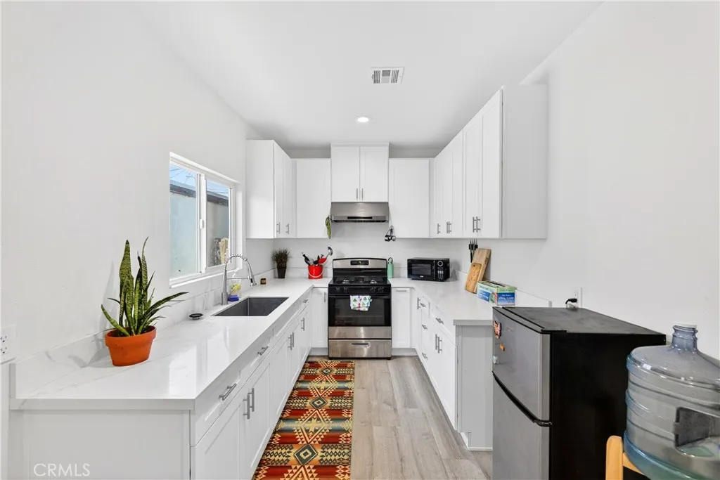 Additional image 76 of 614 N Shelton St, Santa Ana, CA 92703