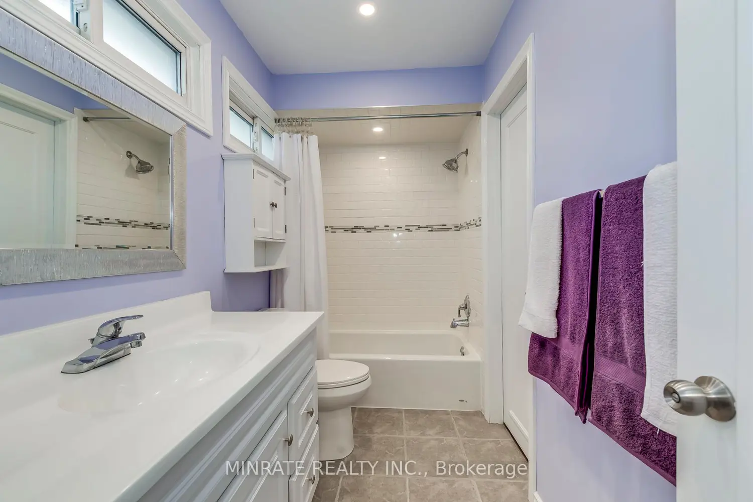 Additional image 13 of 1548 Newlands Crescent 14