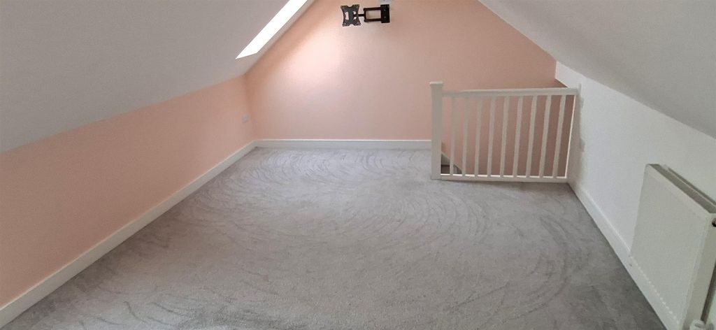 Additional image 15 of 3 bed semi-detached house to rentJury Lane, Haverfordwest SA61