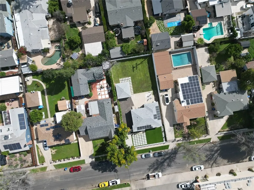 Additional image 88 of 6820 Jellico Avenue, Lake Balboa, CA 91406