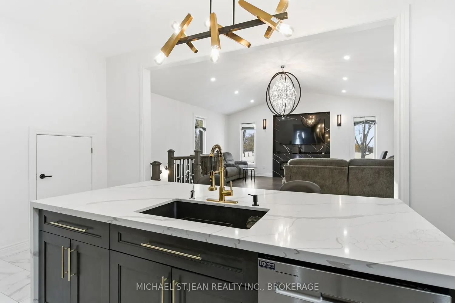 Additional image 2 of 1576 Woodburn Road