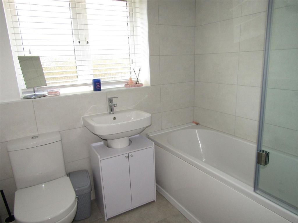 Additional image 9 of 4 bed detached house to rentAbel Close, Boroughbridge, York YO51
