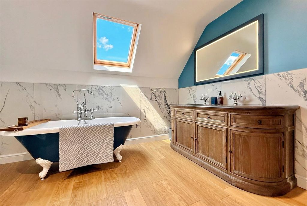 Additional image 24 of 5 bed detached house to rentHigh Street, Brant Broughton, Lincoln LN5