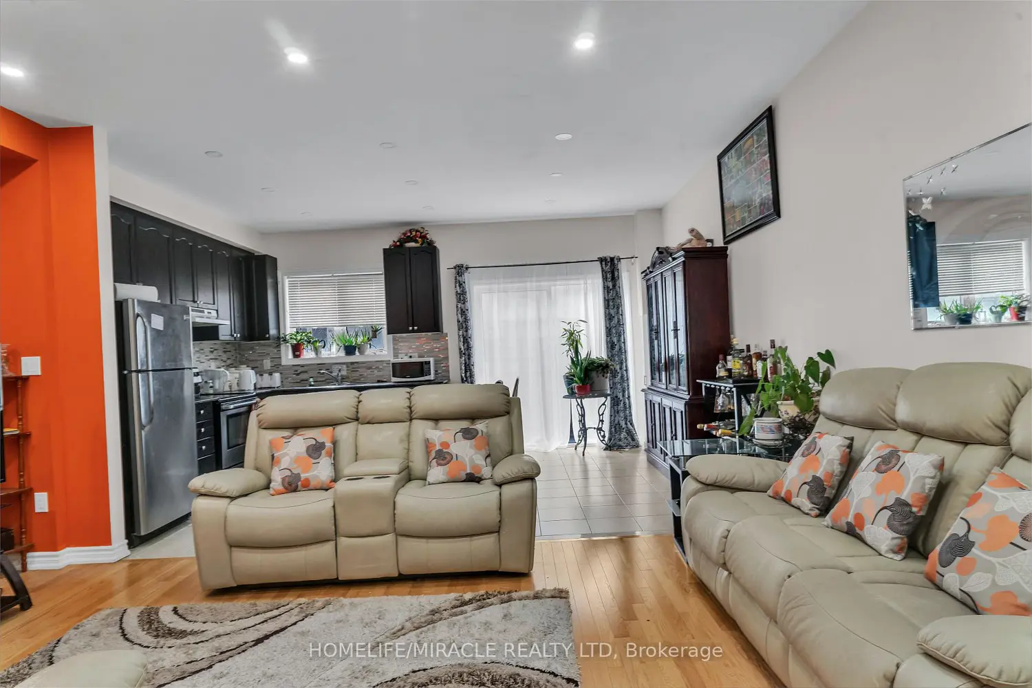 Additional image 11 of 13 Yately Street