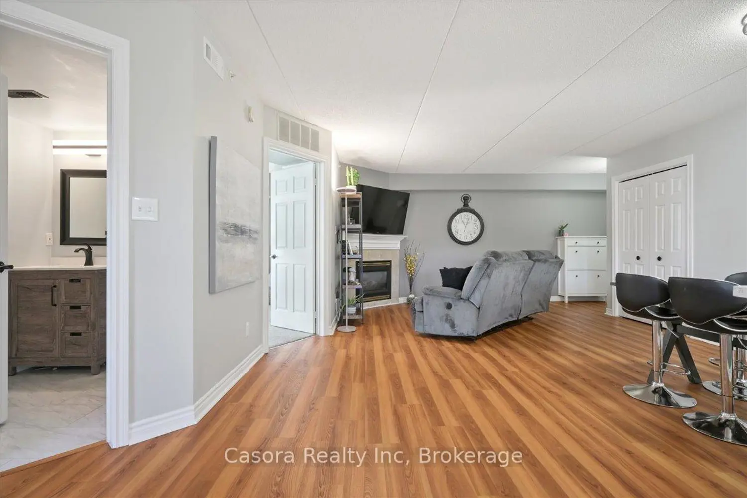 Additional image 7 of 1431 Walkers Line #301