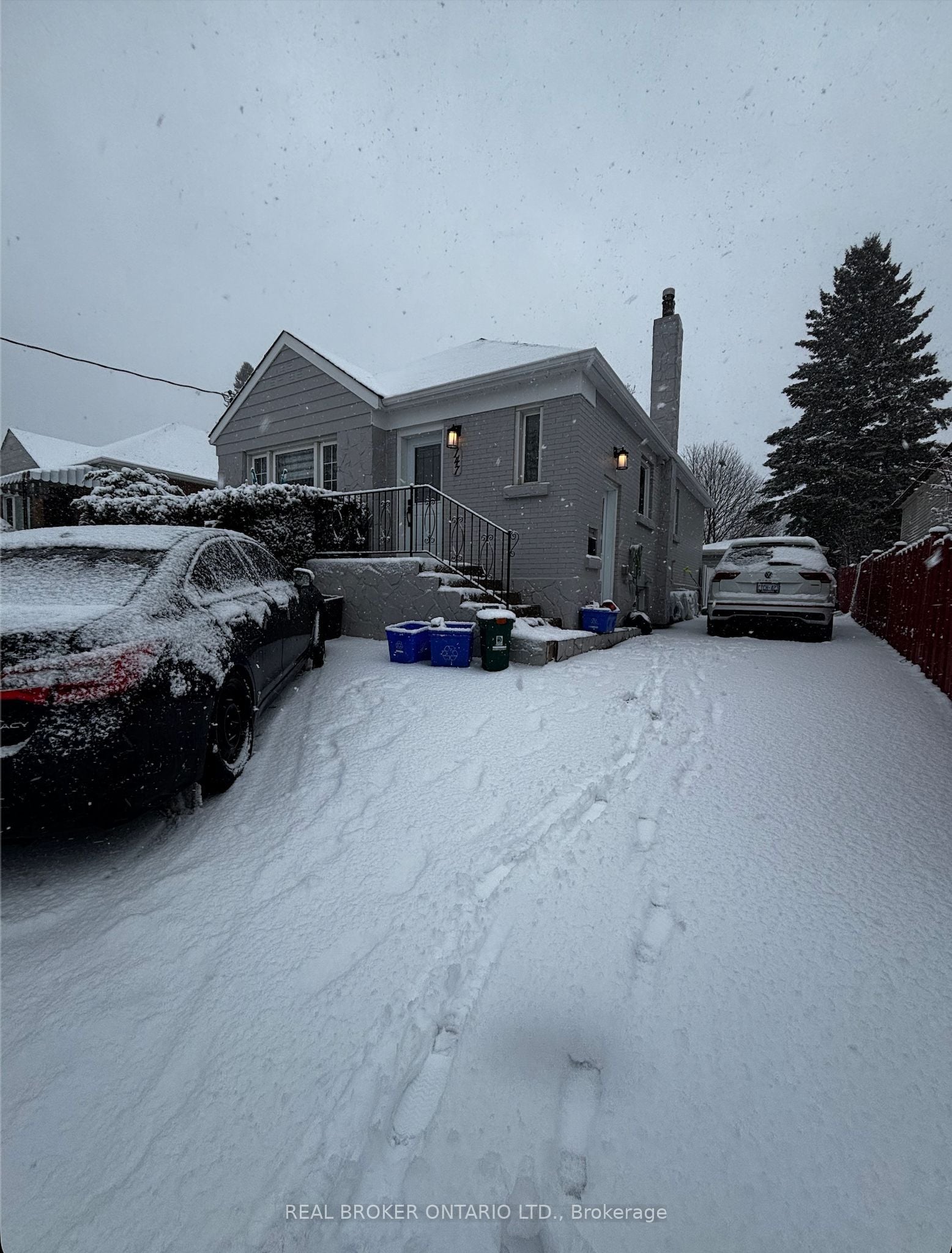Lower-147 Lasalle Avenue, Oshawa, ON, L1H 5Y4