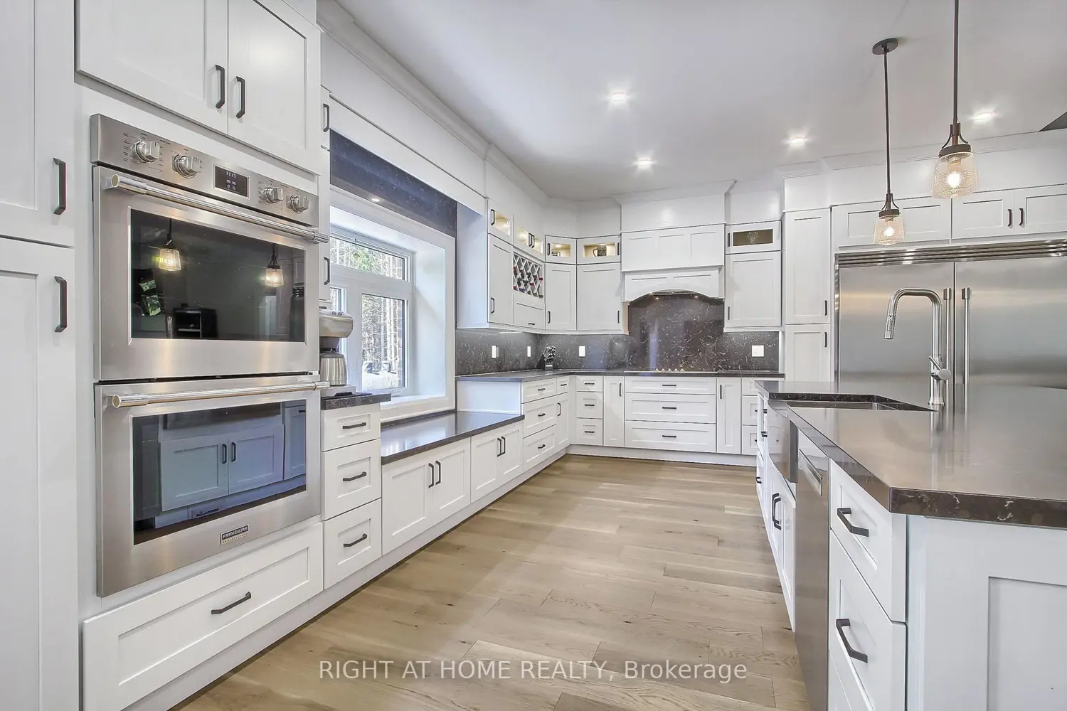 Additional image 4 of 2705 14Th Line