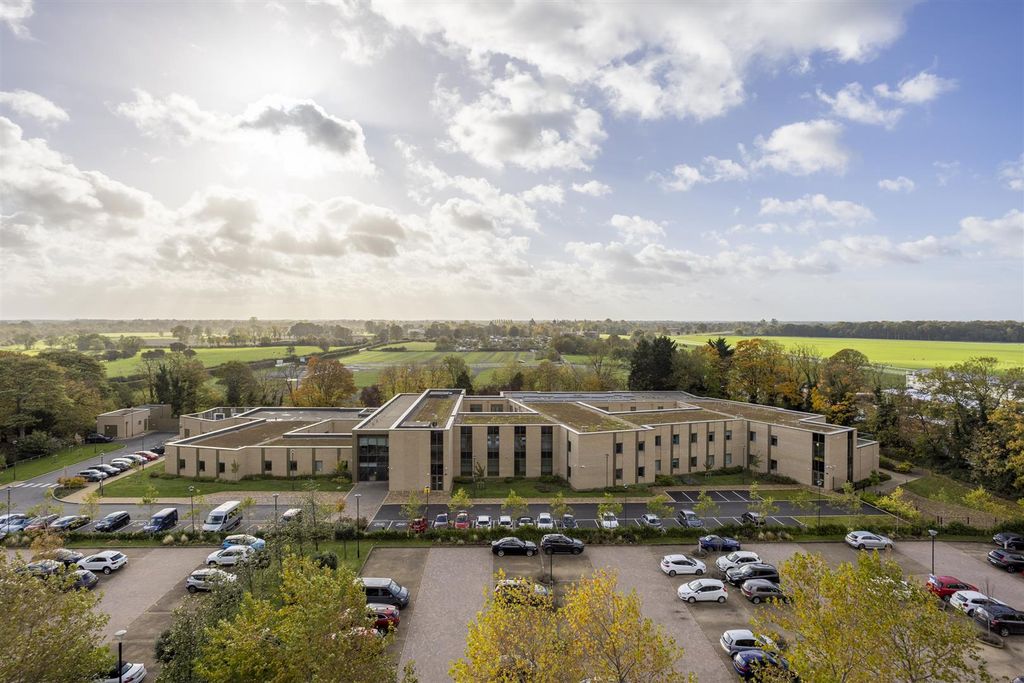 Additional image 2 of 3 bed flat to rentThe Residence, Bishopthorpe Road, York YO23