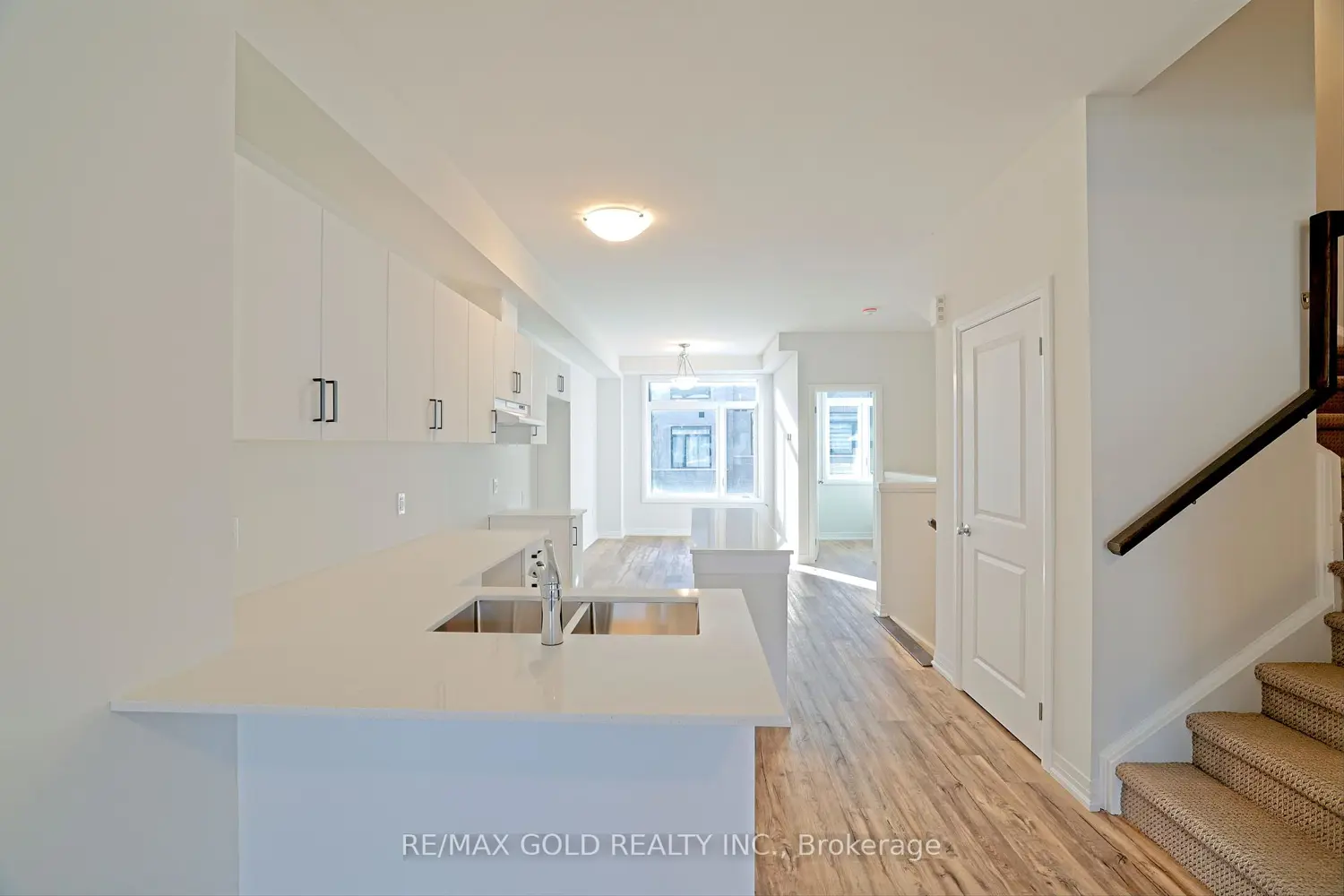 Additional image 10 of 155 Equestrian Way 114