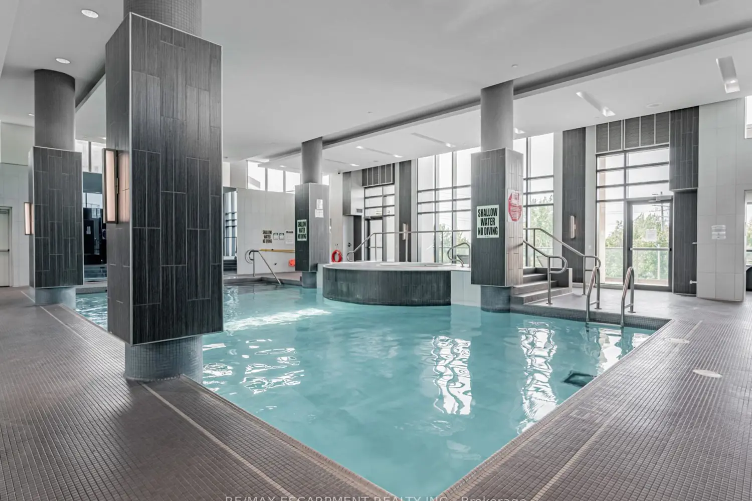 Additional image 18 of 235 Sherway Gardens Road 1110