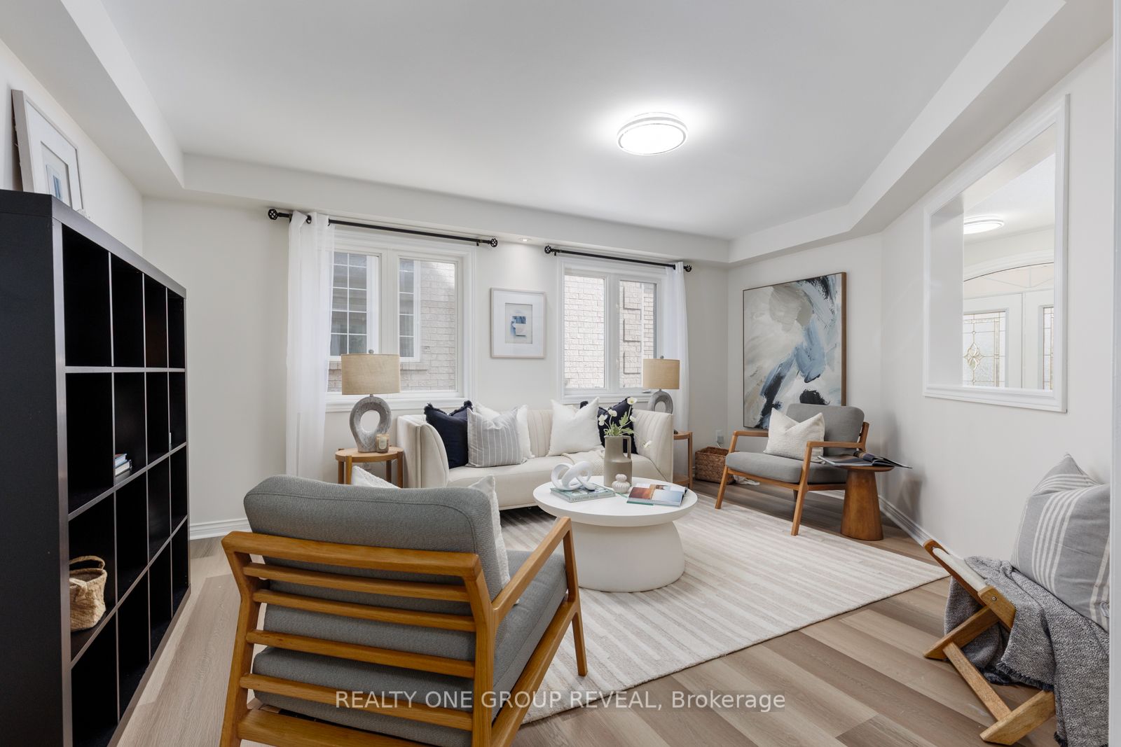 Additional image 3 of 28 Robert Attersley Drive W, Whitby, ON, L1R 3B2