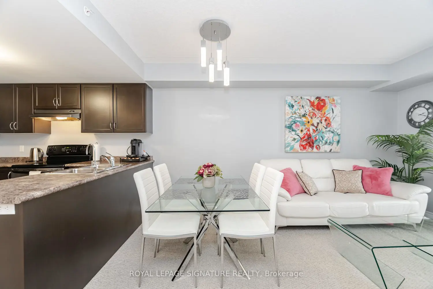 Additional image 3 of 67 Kingsbury Square 111