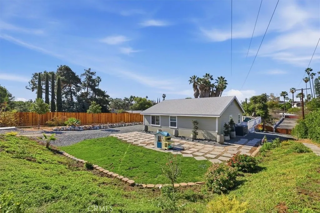 Additional image 91 of 2317 Grace St, Riverside, CA 92504