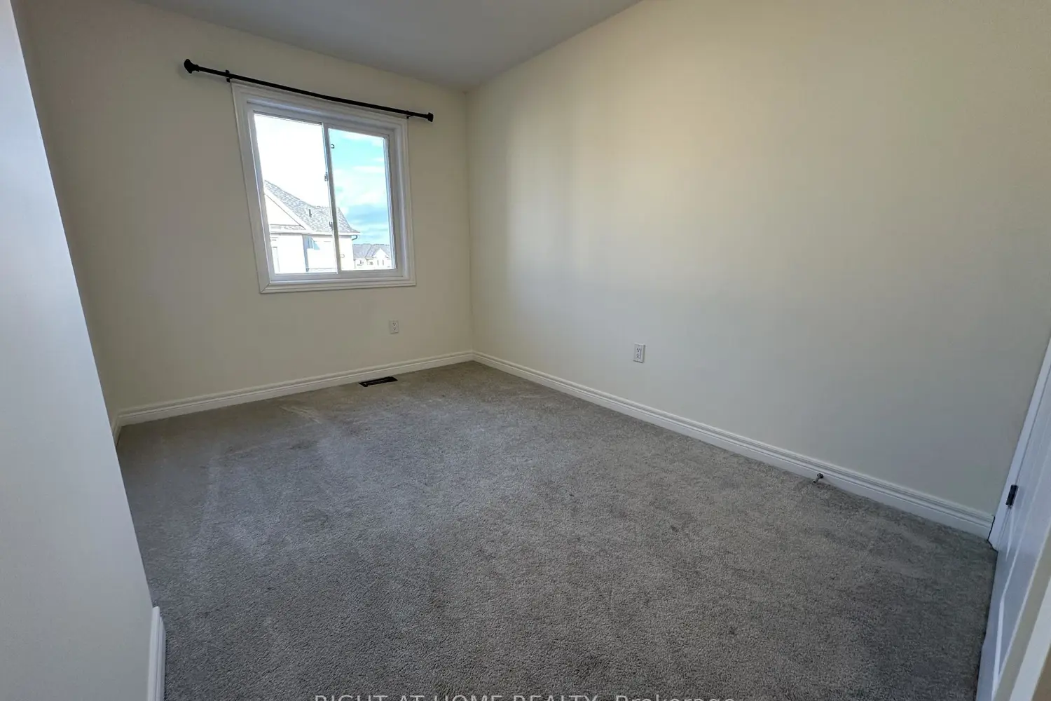 Additional image 14 of 40 Zinfandel Drive 22