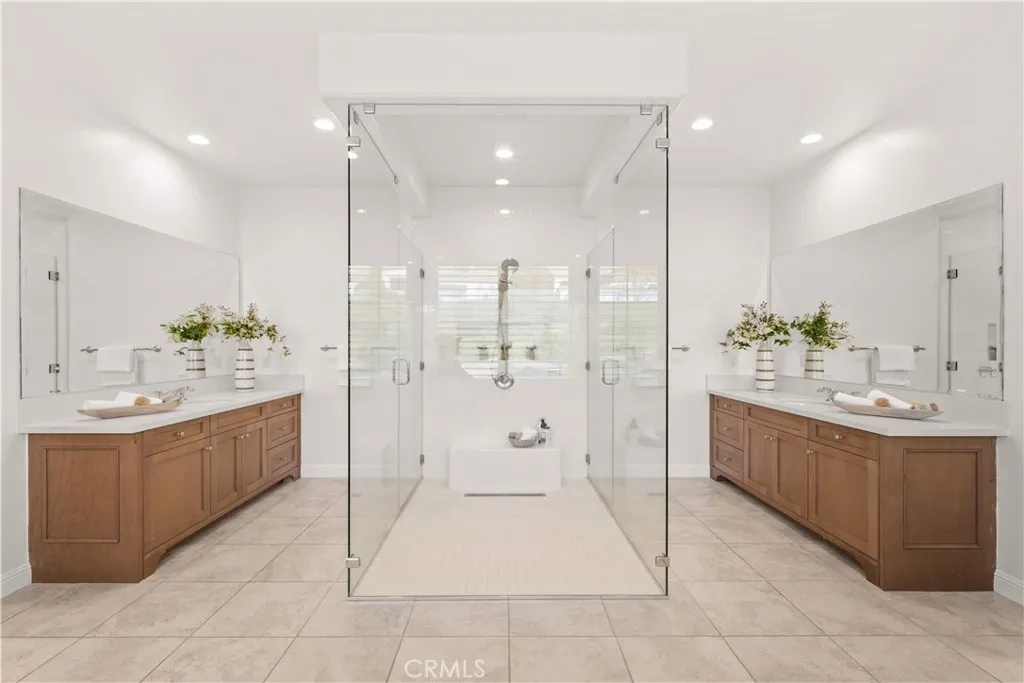 Additional image 126 of 221 Clear Fls, Irvine, CA 92602