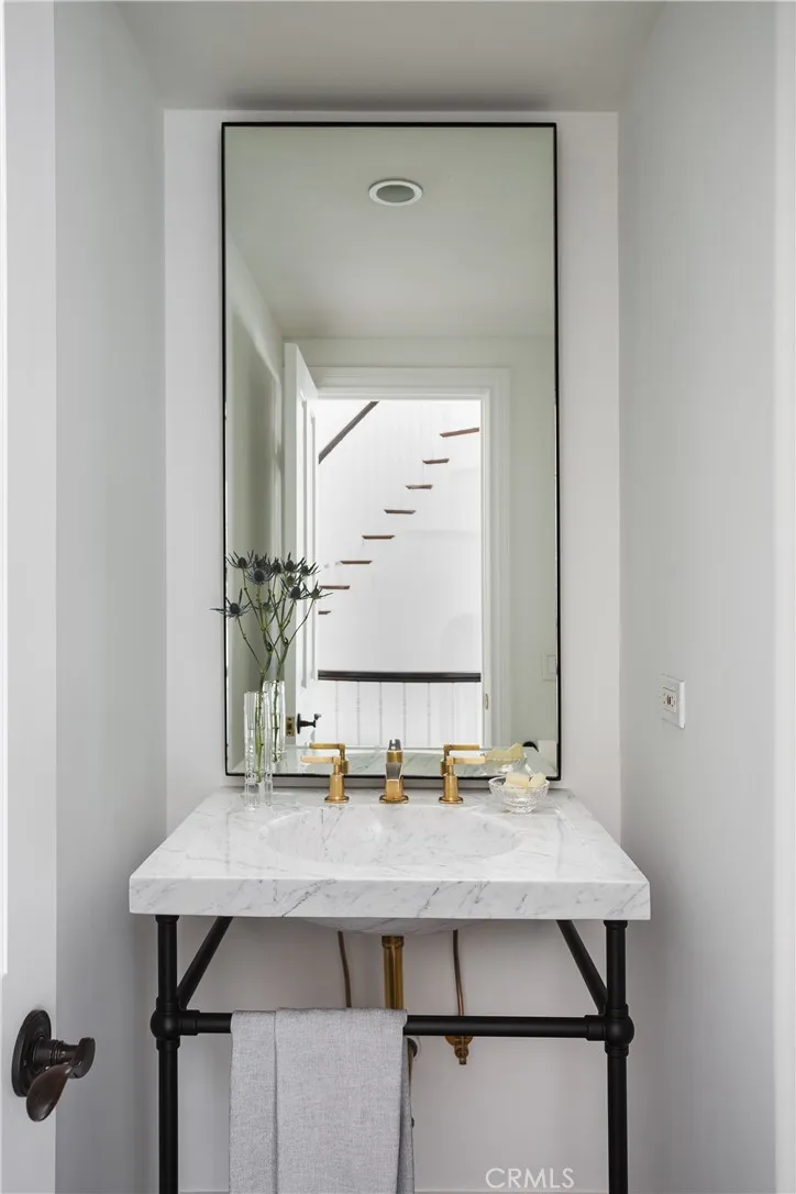 Additional image 76 of 212 Kings Pl, Newport Beach, CA 92663