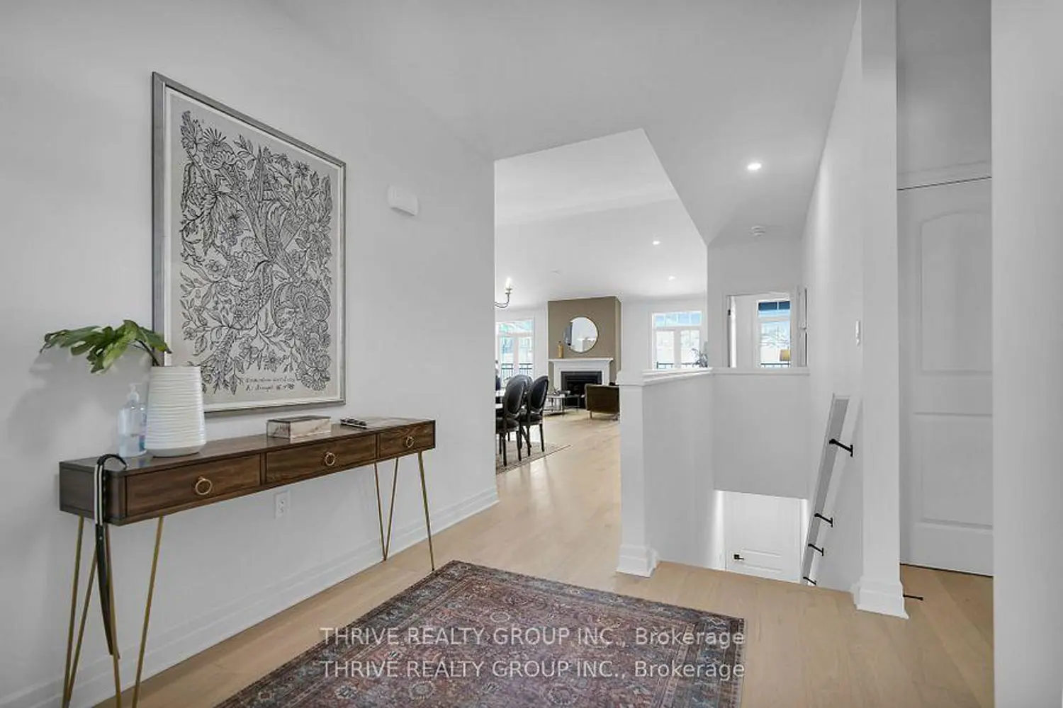 1080 Upperpoint Avenue 15 photo 2