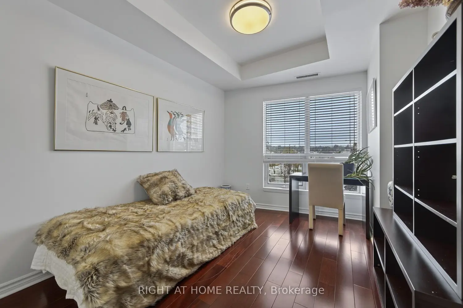 Additional image 16 of 6 Toronto Street 409