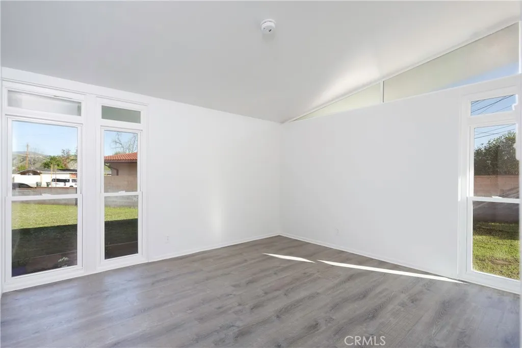 Additional image 39 of 1049 N Macneil St, San Fernando, CA 91340