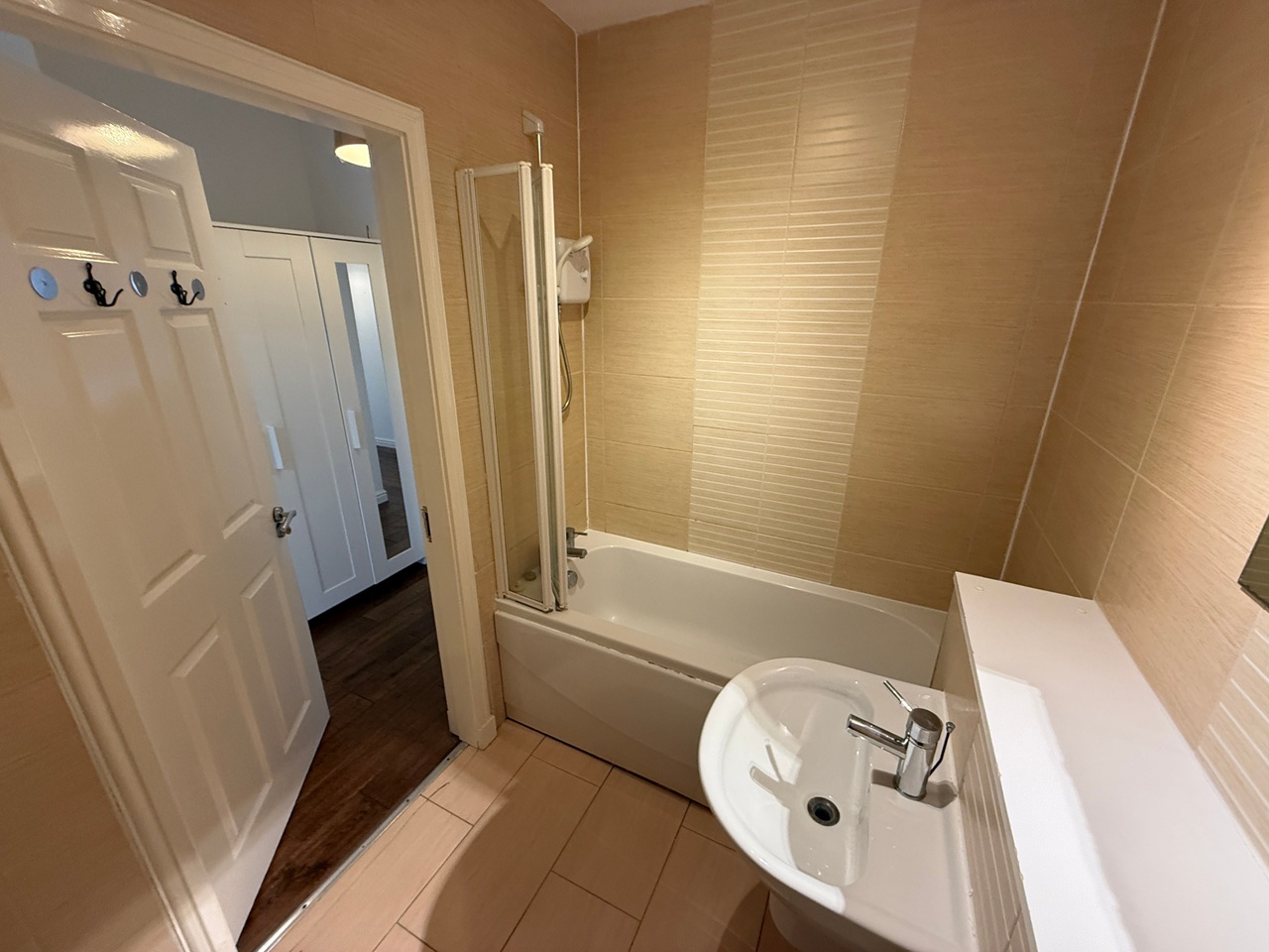 Additional image 16 of 3 Bed Flat, Hillfoot St, G31, N1 7GU