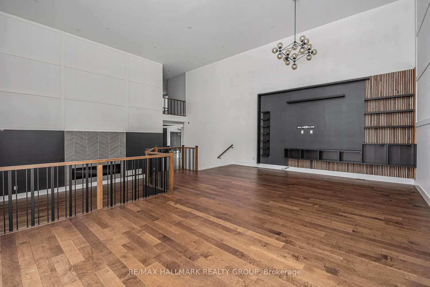 132 Robert Taite Drive photo 2