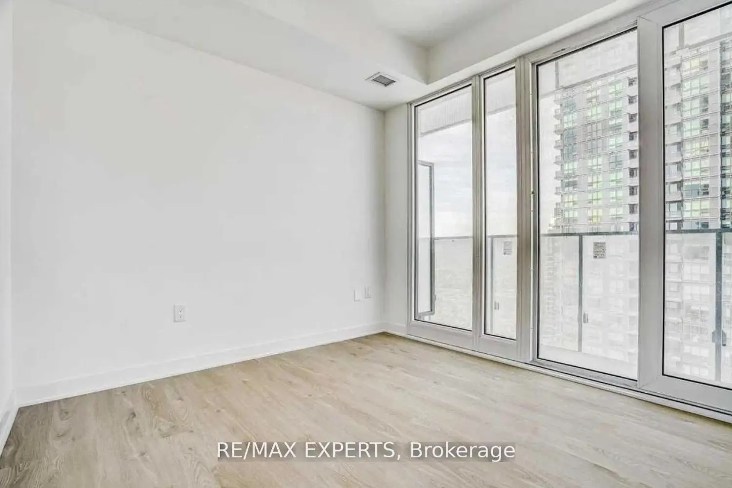 Additional image 15 of 3900 Confederation Parkway 2710