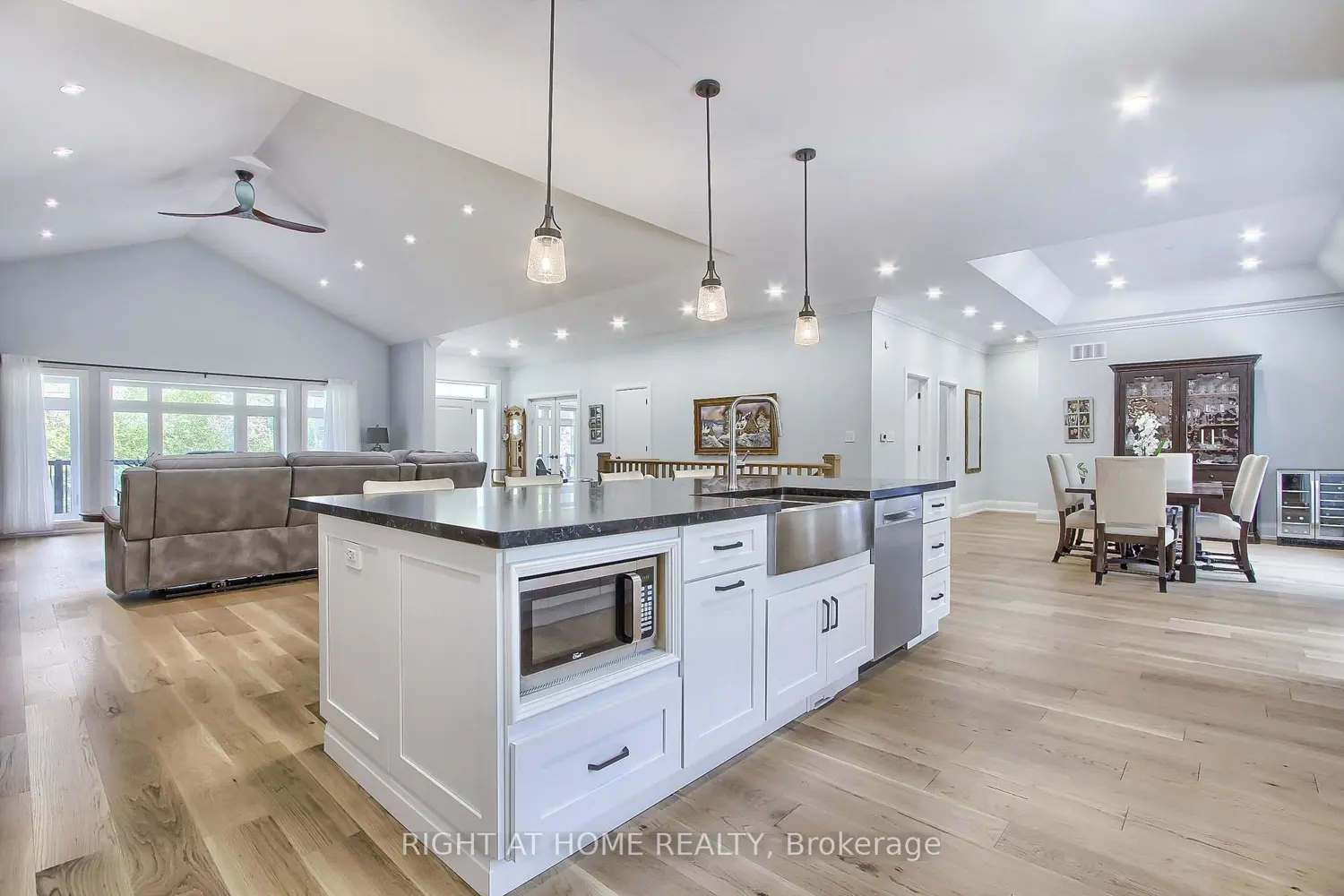 Additional image 6 of 2705 14Th Line