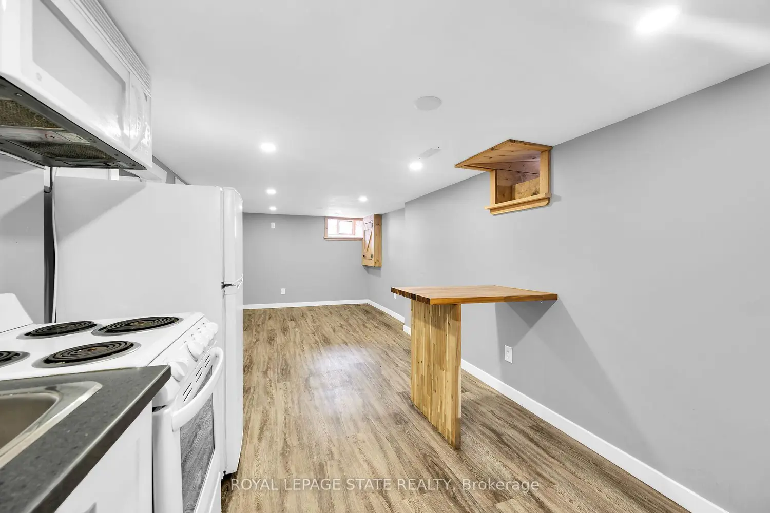 Additional image 10 of 129 Dundurn Street