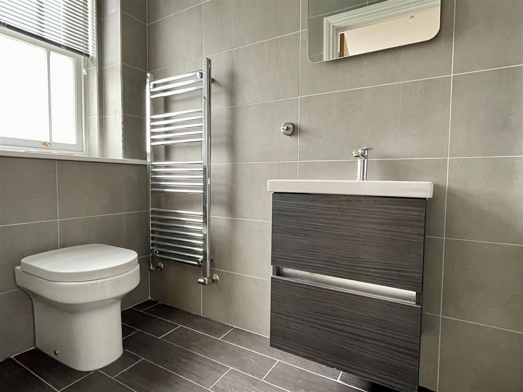 Additional image 10 of 4 bed semi-detached house to rentConduit Road, Stamford PE9