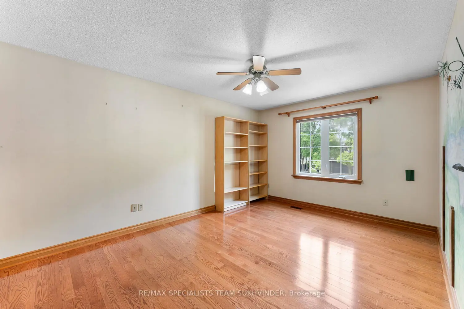 Additional image 12 of 445 Warren Road