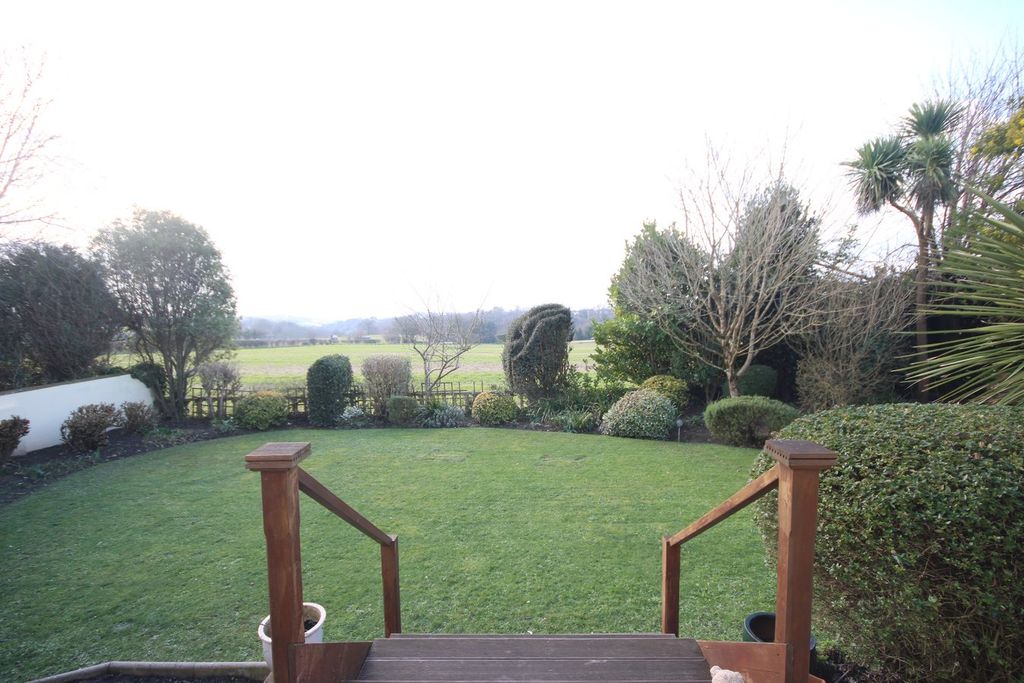 Additional image 38 of 5 bed detached house to rentLa Route Du Petit Clos, St Helier JE2