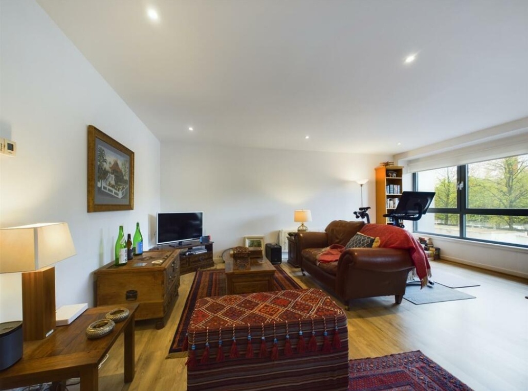 Additional image 3 of 2 Bed Flat, Glasgow Harbour Terraces, G11, N1 7GU