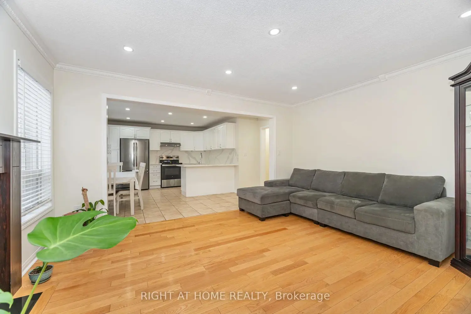 Additional image 16 of 1089 Hepburn Road