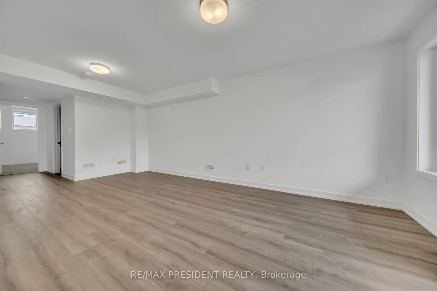 Additional image 5 of 940 David Street 81