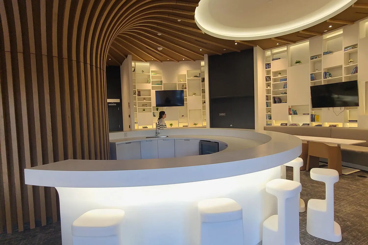 Additional image 7 of 2033 Kennedy Road 3806