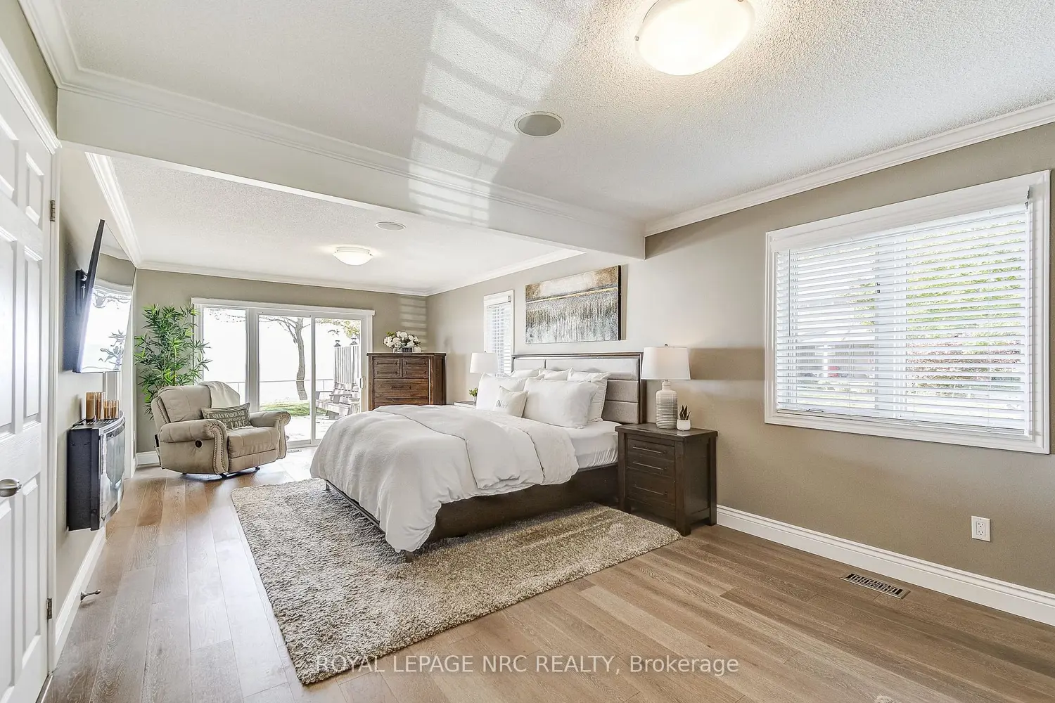 Additional image 4 of 10781 Lakeshore Road