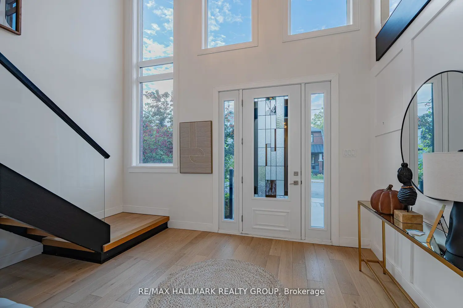 14 Thornton Avenue photo 4