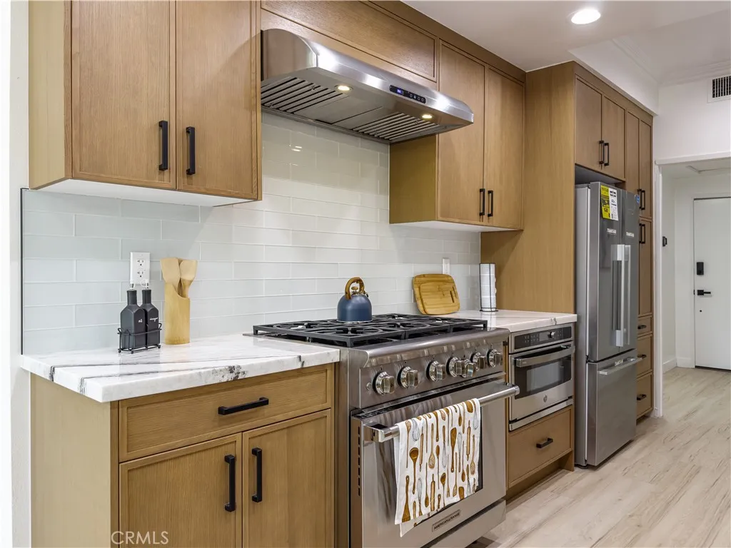 Additional image 93 of 1944 Glendon Unit 209, Los Angeles, CA 90025