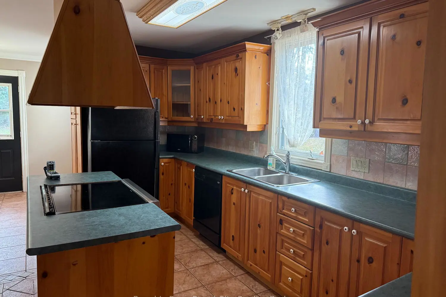 Additional image 2 of 1 Kenneth Avenue