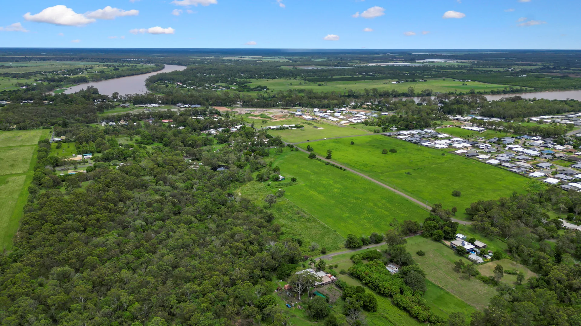 Additional image 31 of 47 Penny Lane, Branyan QLD 4670