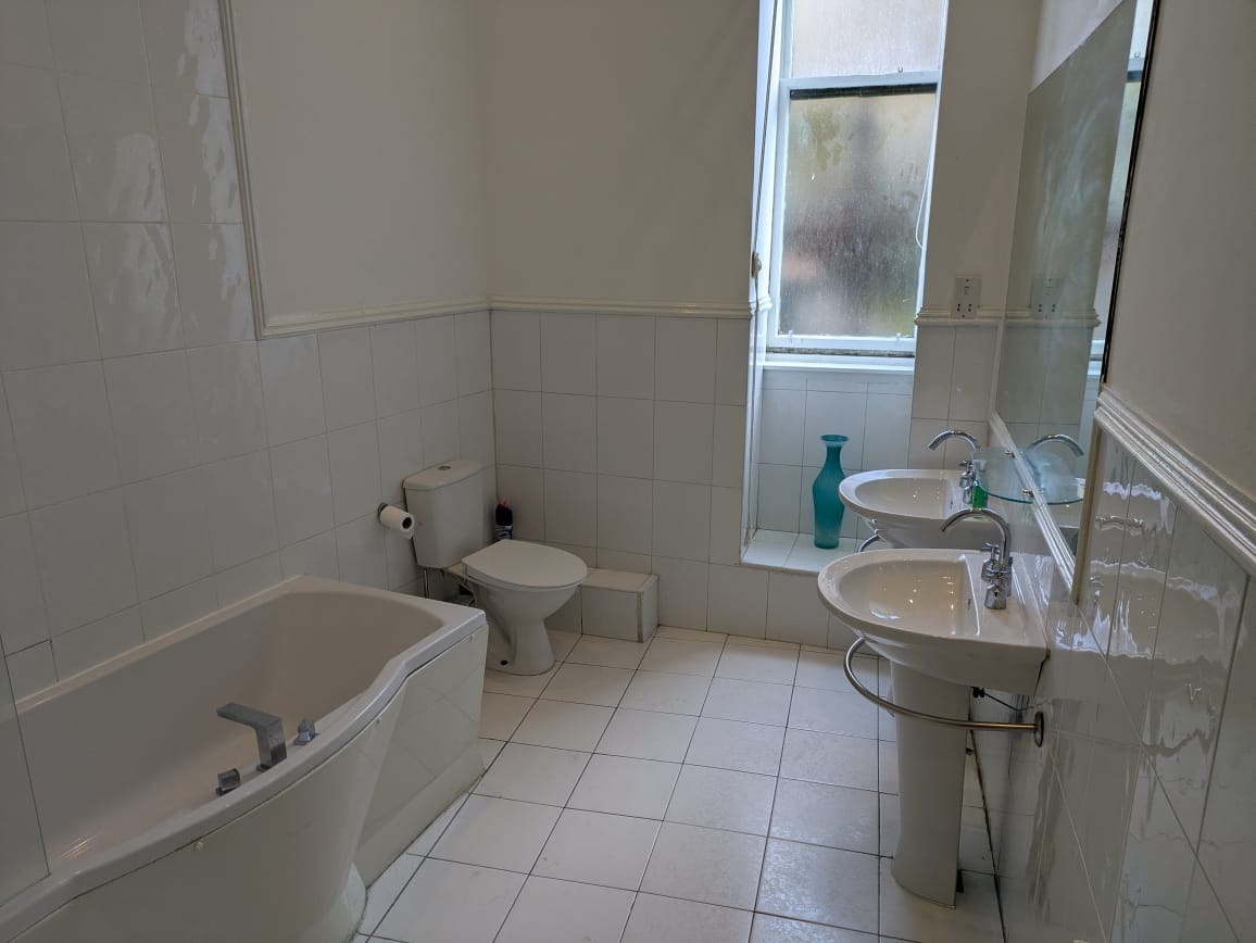Additional image 15 of Room in a Shared Flat, Sauchiehall Street, G2, N1 7GU