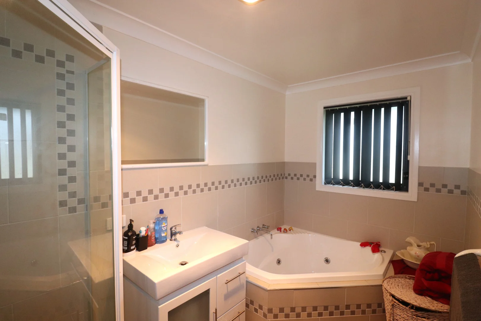 Additional image 15 of 423 Grey Street, Glen Innes NSW 2370