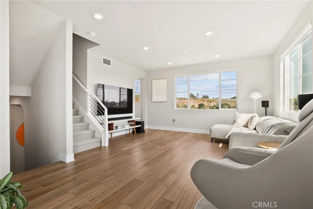 Additional image 5 of 1421 W Sunrise Lane, San Pedro, CA 90732