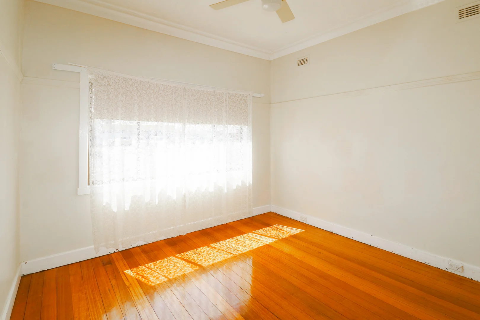 Additional image 11 of 24 Muir Avenue, Kerang VIC 3579