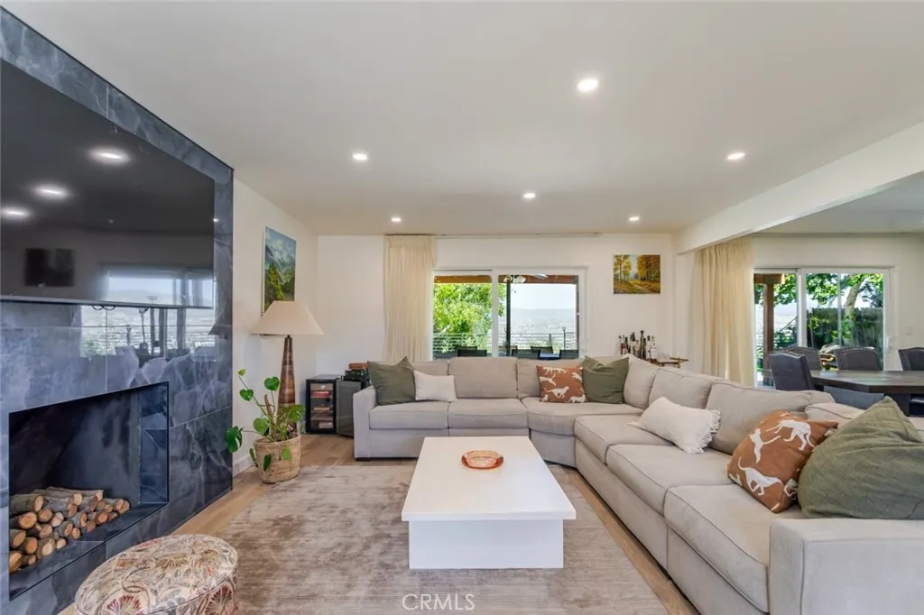 Additional image 58 of 19707 Green Mountain Drive, Newhall, CA 91321