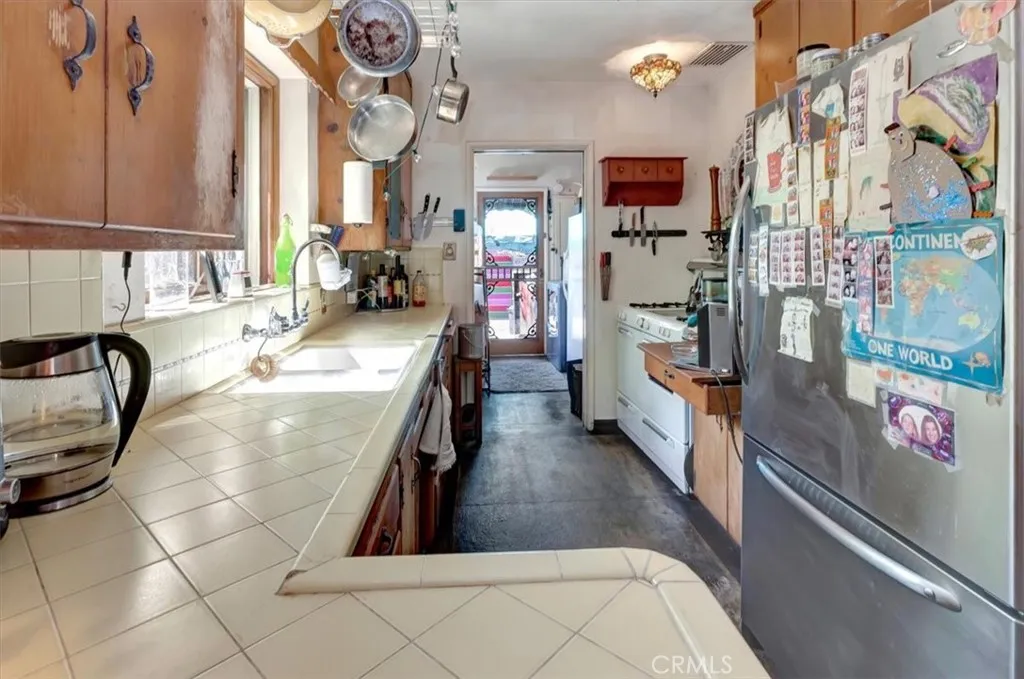 Additional image 18 of 2310 Poinsettia St, Santa Ana, CA 92706